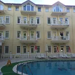 Hotel Cenk Bey 3*