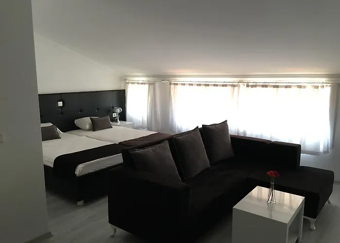 Otel Cenk Bey