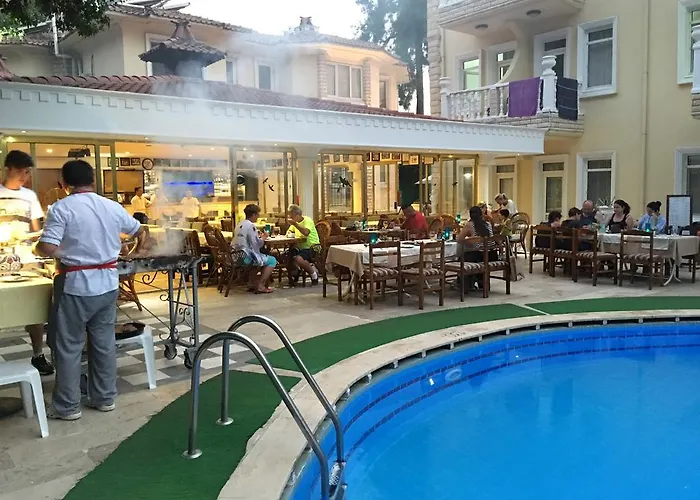 Cenk Bey Otel