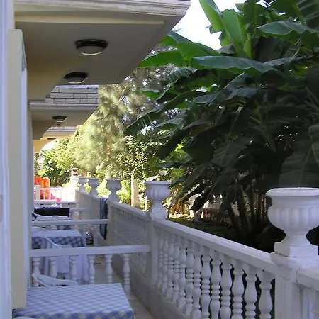 Hotel Cenk Bey 3*