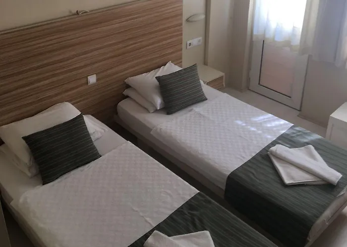 Cenk Bey フェティエ